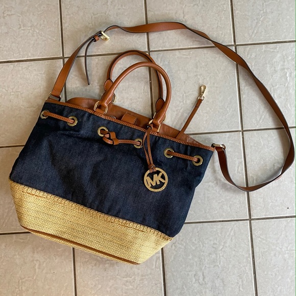 Michael Kors Handbags - Michael kors bag